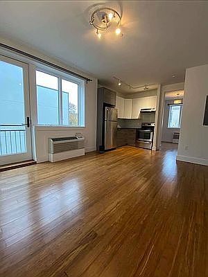2nd image of 194 Herkimer St APT 3B
