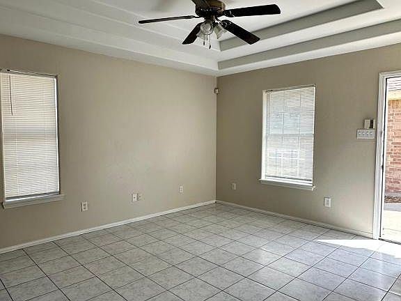 2nd image of 2007 N El Mundo Dr APT A