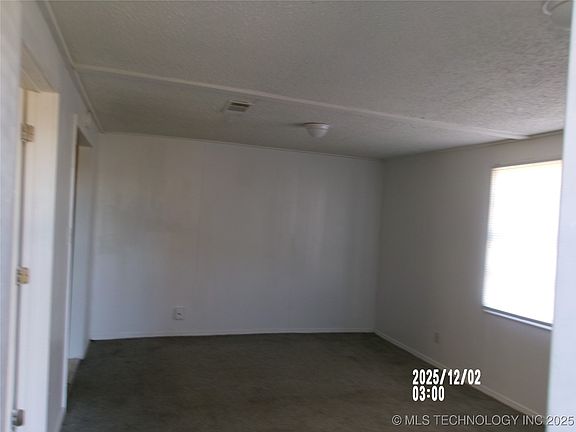 2nd image of 3509 Indiana St