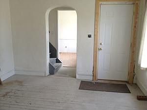 2nd image of 112 Bartlett St