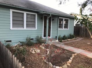 215 N Arnaz Ave #A, Ojai, CA 93023
