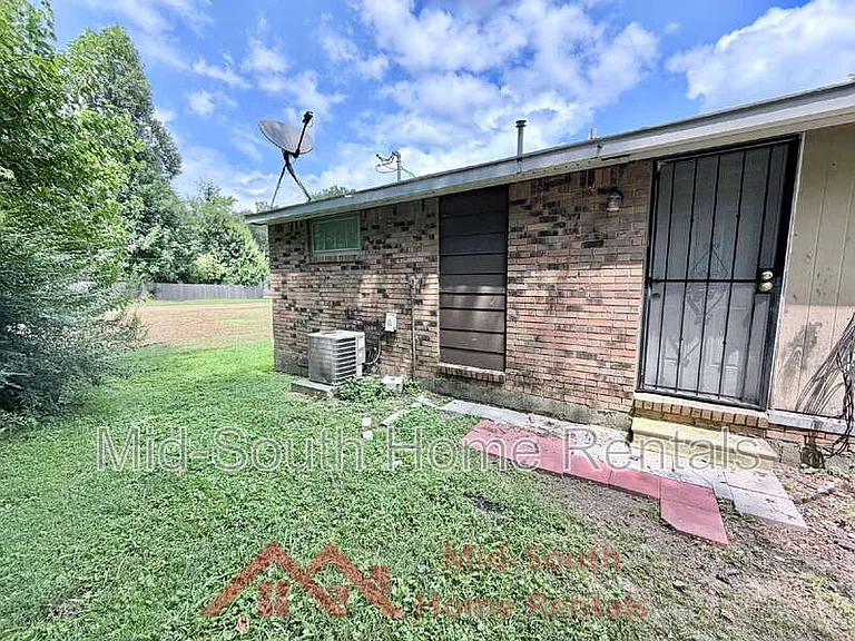 225 N Tipton St #D — Photo 13