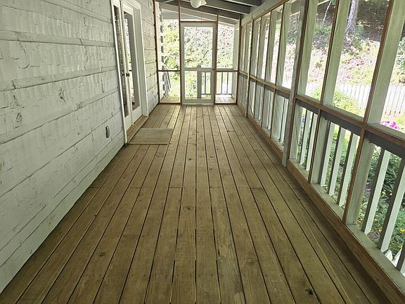 4th image of 144 Cougar Ln