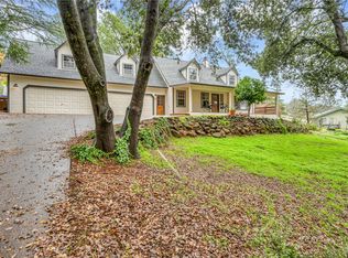 16723 Spruce Grove Rd, Hidden Valley Lake, CA 95467