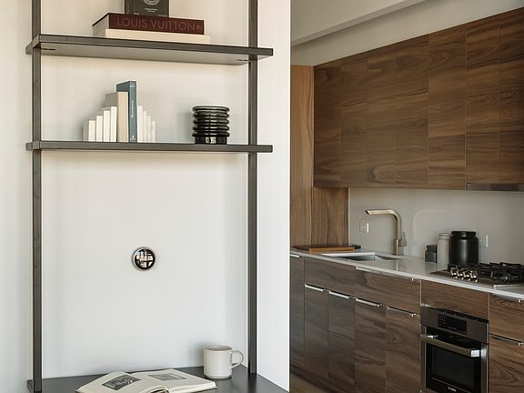 5th image of 171 Suffolk St #4C