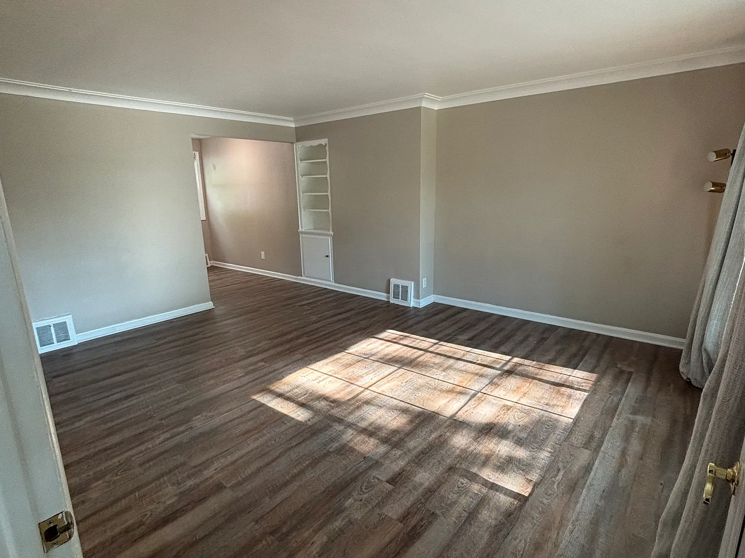 2 bed, 1.5 bath, $1,750 — Photo 2