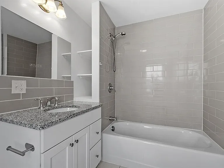27 Mill St #D — Photo 11
