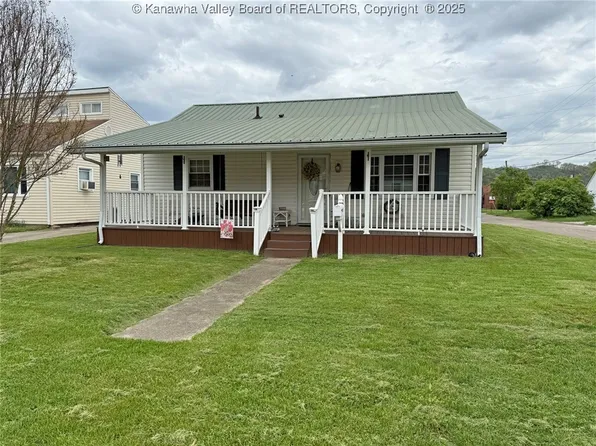 2224 Monroe Ave, Saint Albans, WV 25177