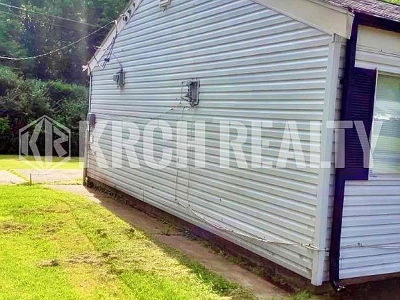 4th image of 9848 Lorna Ln