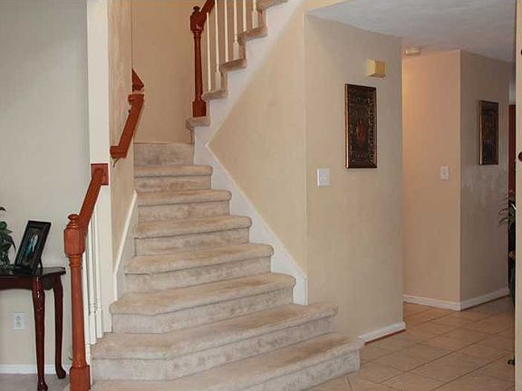 3rd image of 6703 Burbage Landing Cir