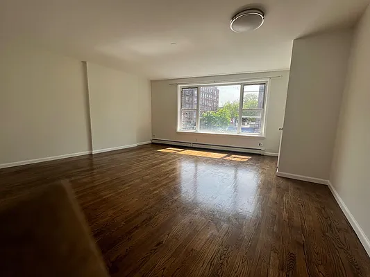 Rented by Remax Real Estate Professionals | media 19