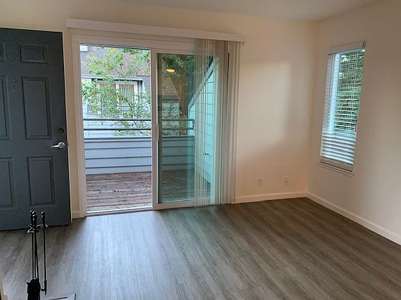 3rd image of 2501 Imola Ave W #13ac3c3d4