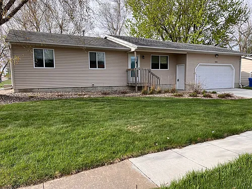 5213 E Prospect St Photo 1
