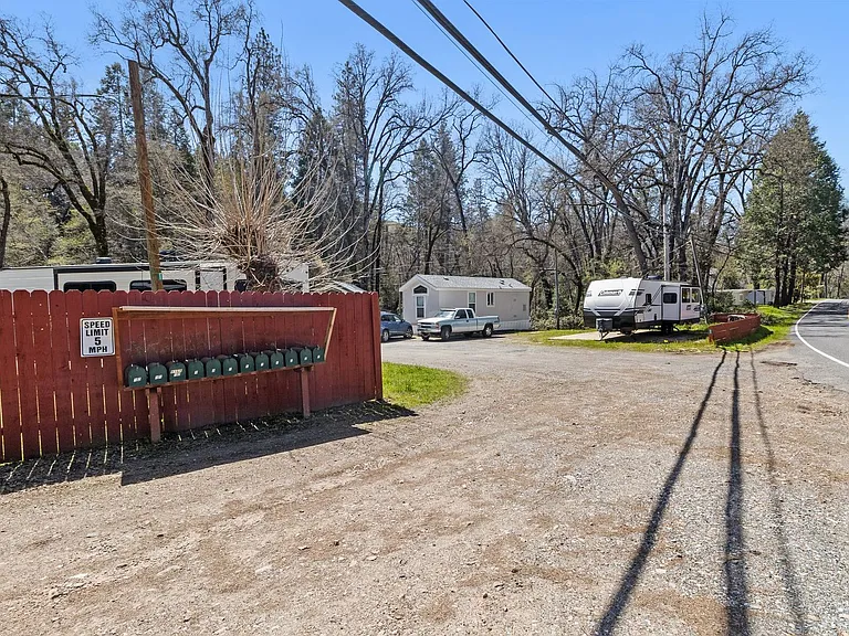 21581 Phoenix Lake Rd — Photo 7