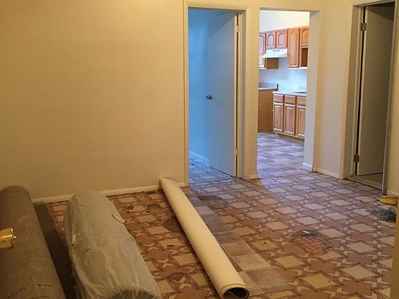 3rd image of 5005 Avenue N APT 1
