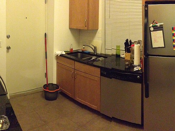 2nd image of 5332 S Greenwood Ave APT 109