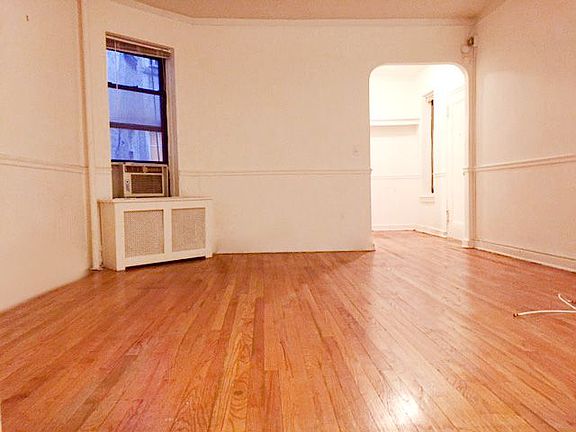 2nd image of 355 E 88th St APT 4F