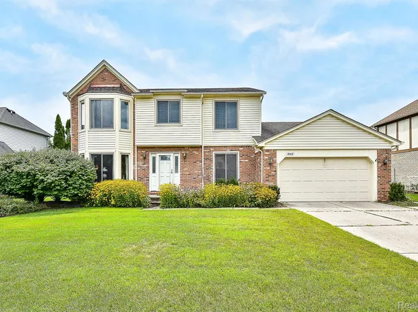 18413 Manor Ln, Livonia, MI 48152