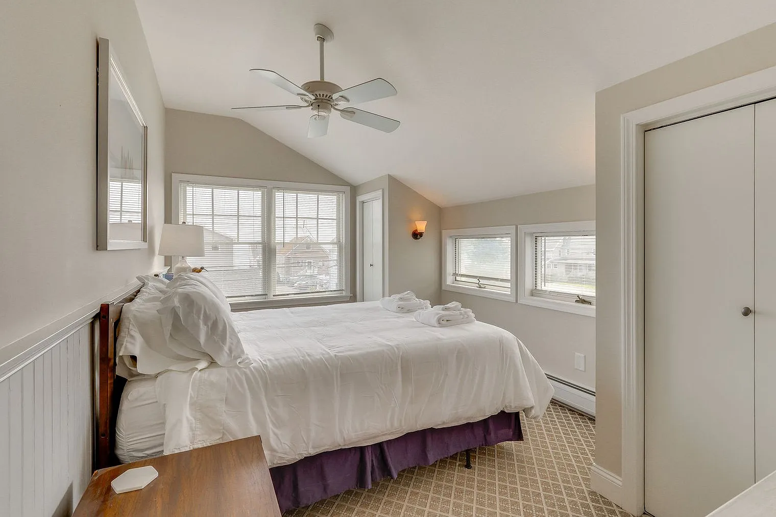 4 bed, 1.0 bath, 1517 sqft, $9,257 — Photo 4