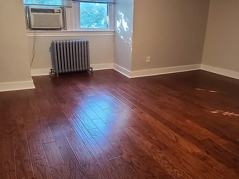 5827 Holden St #3 — Photo 10