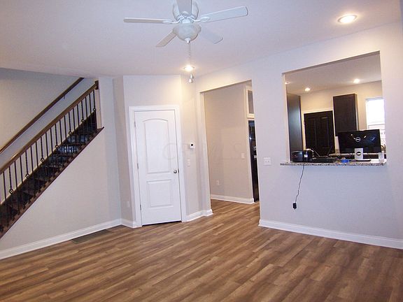 4th image of 80 Hayden Ave