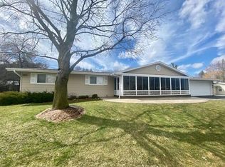 N5637 Lakeside Dr, Green Lake, WI 54941