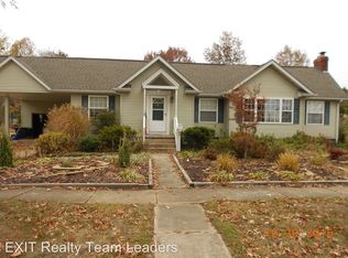 900 W 11th St, Rolla, MO 65401