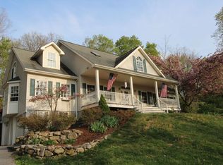 86 Perks Blvd, Cold Spring, NY 10516