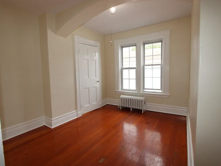 122 Elm St #D — Photo 8