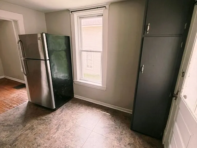 21 Fairbanks St NE — Photo 6