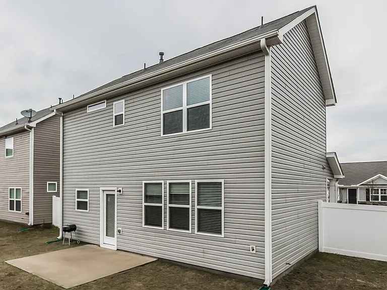 98 High Point Way — Photo 17