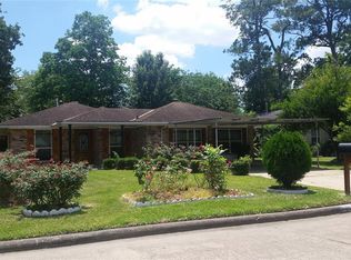 6327 Maple Hill Dr, Houston, TX 77088