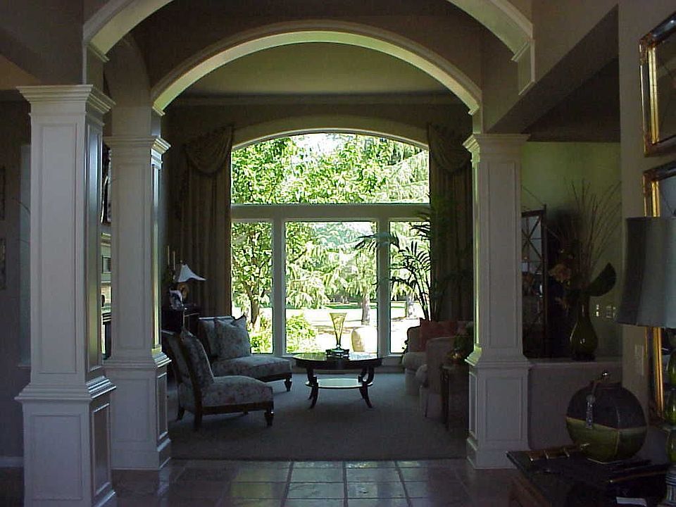 Custom Golf Course Home in the Wine Country