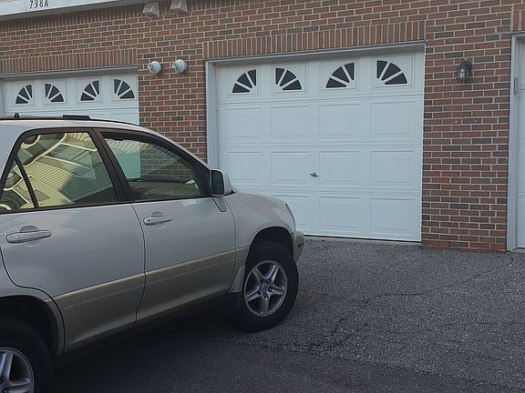 3rd image of 736 Amberly Dr Unit A