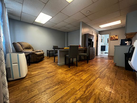 4th image of 1 E Main St #2