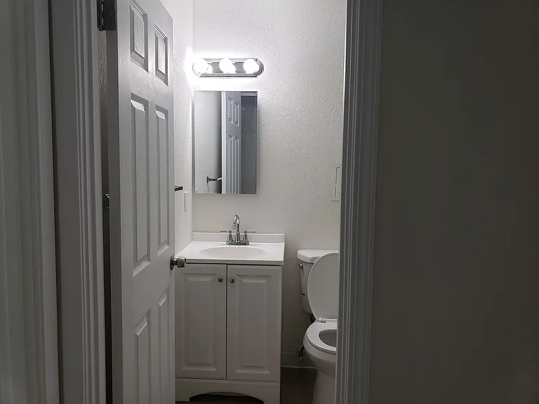 7800-7820 Brentwood Drive — Photo 14