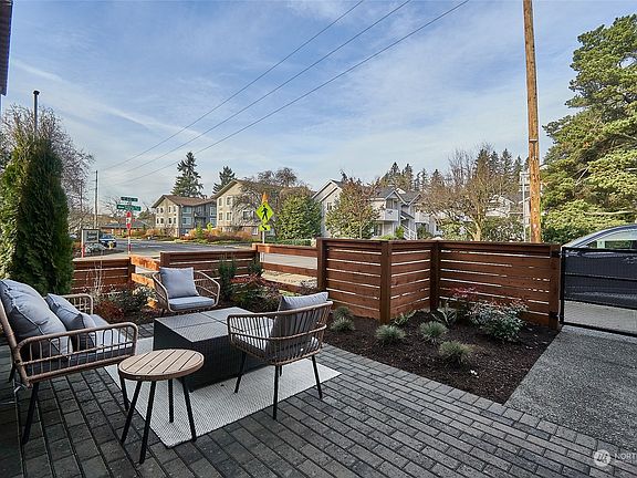 4th image of 7992 170th Avenue NE