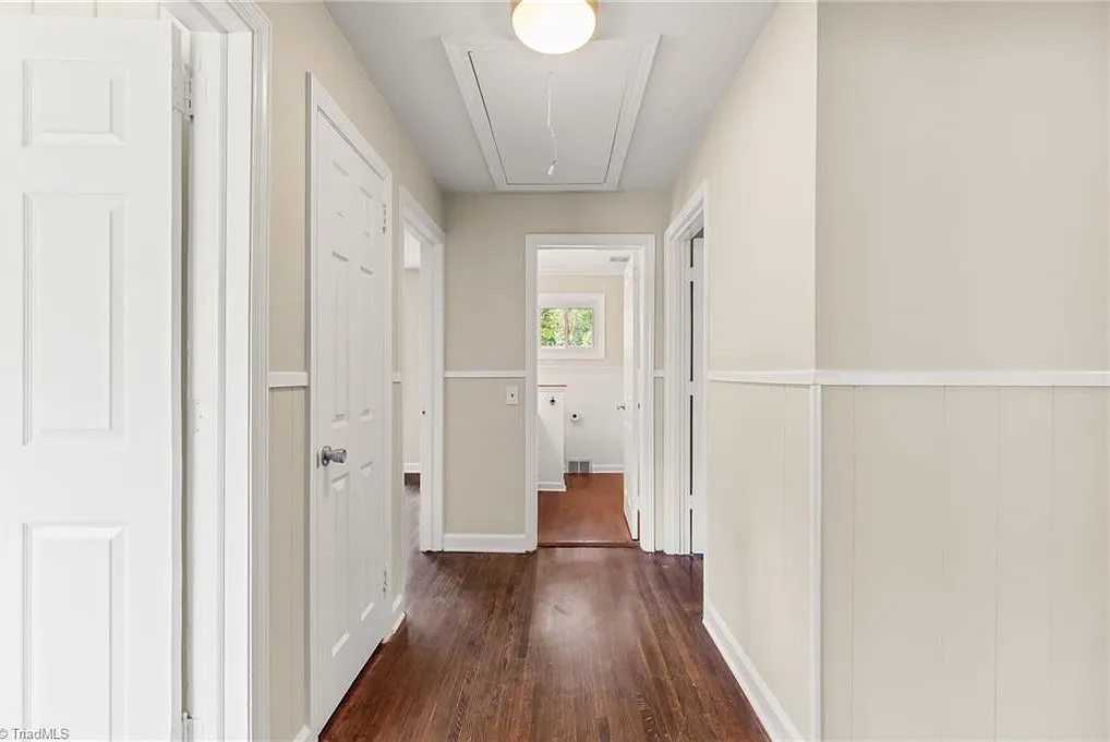3 bed, 1.0 bath, 1280 sqft, $1,695 — Photo 4
