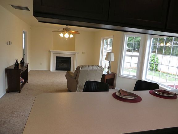 3rd image of 6140 Thornbury Ct SE