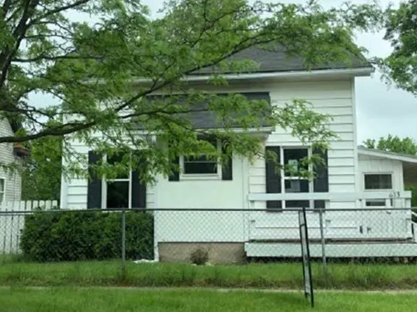 613 W Grand St, Hastings, MI 49058