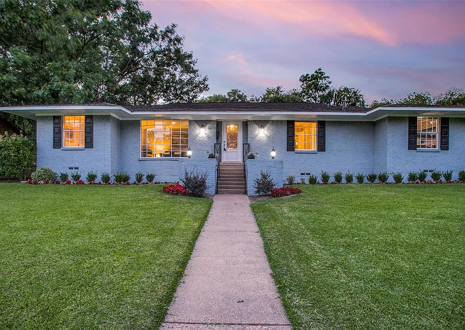 1st image of 8131 San Leandro Dr