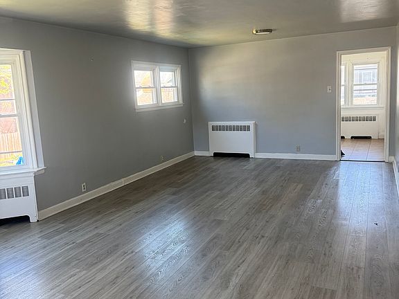 4th image of 519 N Evans St