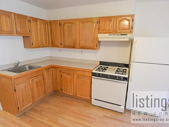 4th image of 183 Avenue B APT 2R