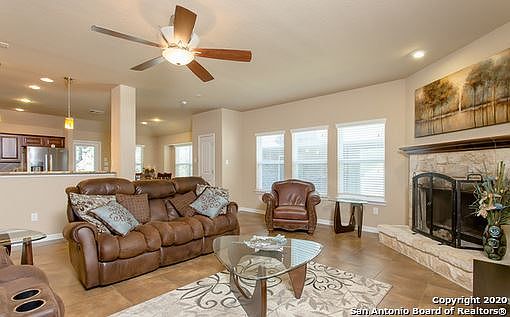 2nd image of 216 Chisholm Dr