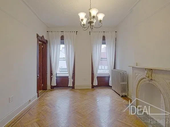 823 Union St, Brooklyn, NY 11215