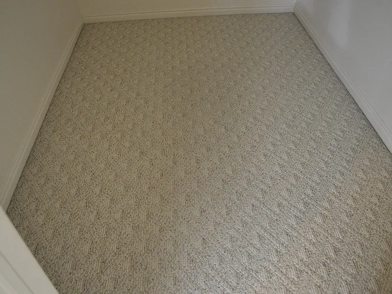 516 W 300 S — Photo 27