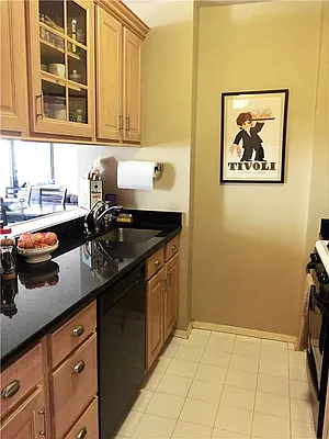 Rented by R New York | media 9