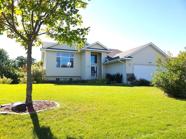 1609 Maple Ave, Buffalo, MN 55313