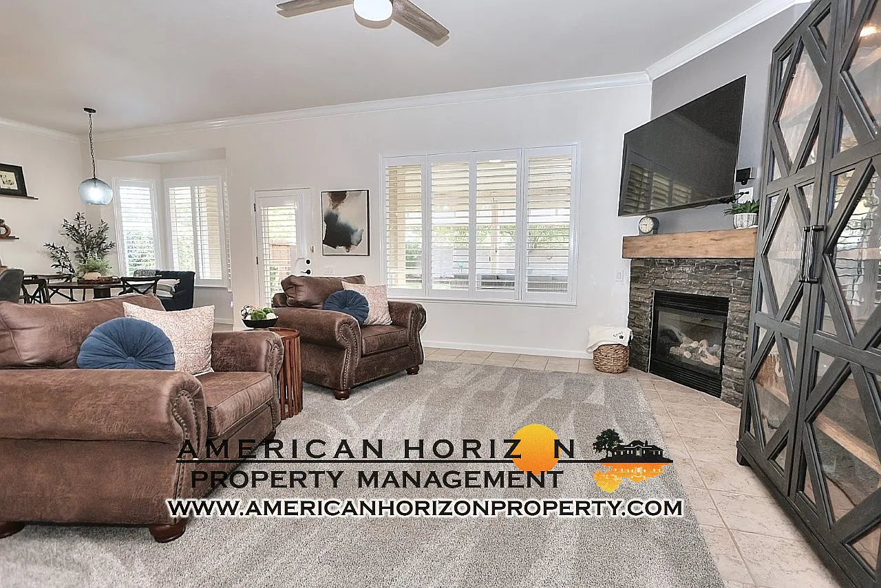 2 bed, 1635 sqft, $2,850 — Photo 3