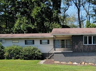 129 Sechler Rd, Somerset, PA 15501